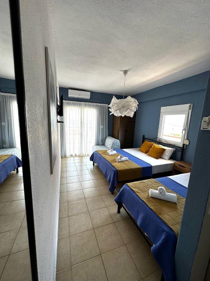 La Scala Family Apartments Nea Roda Esterno foto